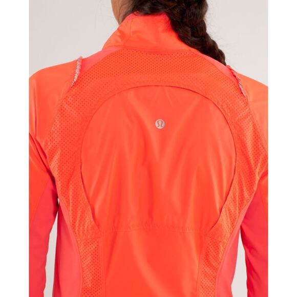 Lululemon Nothin’ but Run Reflective Jacket Zip-Up Windbreaker in Flare Light - Picture 6 of 16